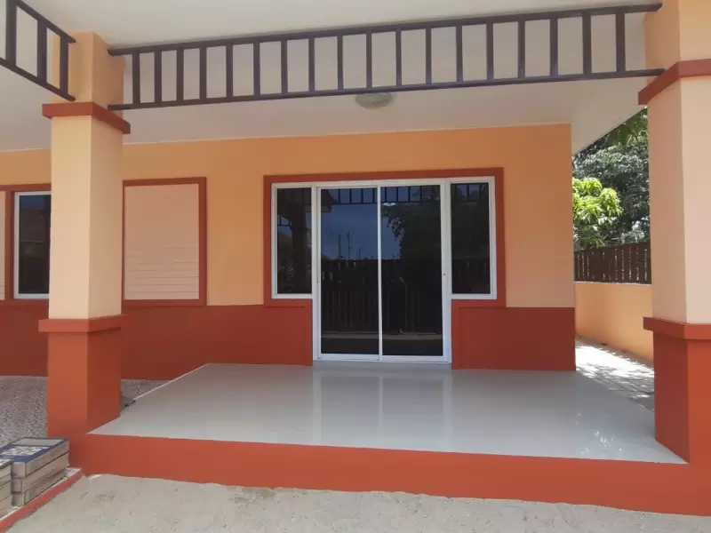 บ้านเดี่ยวชั้นเดียว 60ตรว หมู่บ้านชื่นสุข ต สำนักท้อน อ บ้านฉาง จ ระยอง ขายต่ำกว่าราคาประเมิน 2 3 แสน ซื้อบ้านมีเงินติดกระเป๋า 