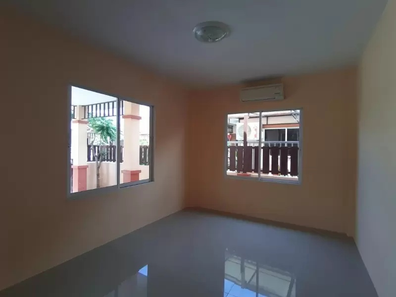 บ้านเดี่ยวชั้นเดียว 60ตรว หมู่บ้านชื่นสุข ต สำนักท้อน อ บ้านฉาง จ ระยอง ขายต่ำกว่าราคาประเมิน 2 3 แสน ซื้อบ้านมีเงินติดกระเป๋า 