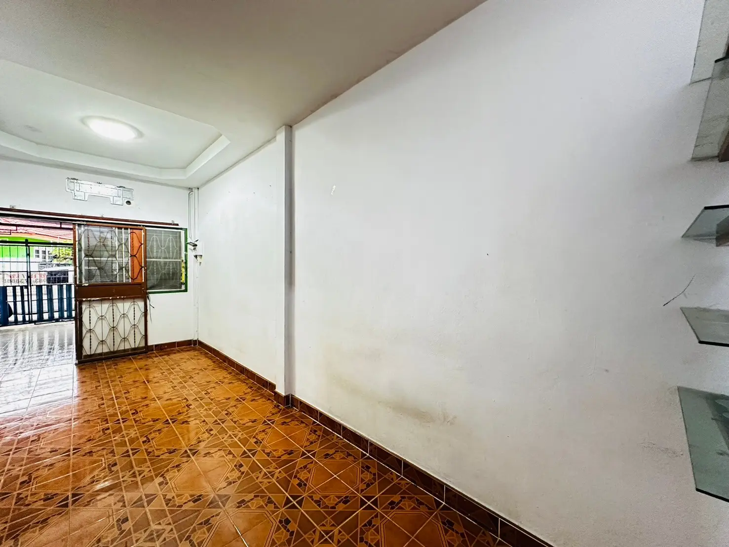 บ้านแฝดชั้นเดียว 32ตรว หมู่บ้านชนากาญจน์3 ต เนินพระ อ เมือง จ ระยอง ขายต่ำกว่าราคาประเมิน 1 แสน ซื้อบ้านมีเงินติดกระเป๋า 