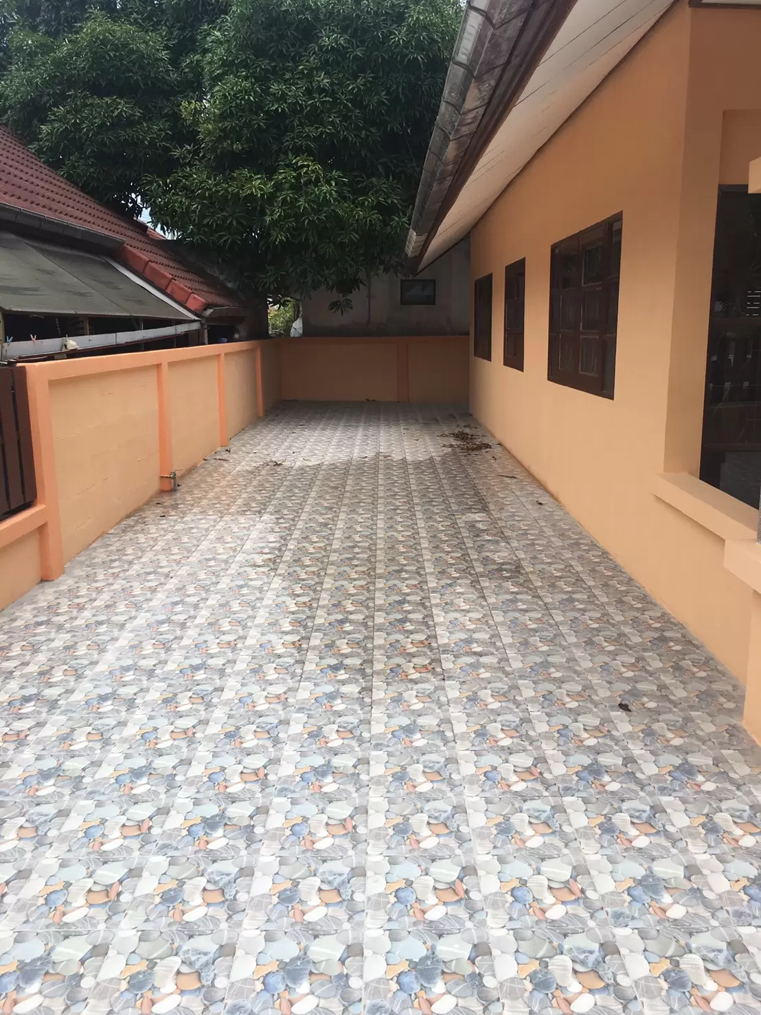 ขายถูก บ้านเดียวชั้นเดียว 50 ตรว หมู่บ้านกรุงไทย ต ทับมา อ เมือง จ ระยอง ขายต่ำกว่าราคาประเมิน 2 3 แสน ซื้อบ้านมีเงินติดกระเป๋า 