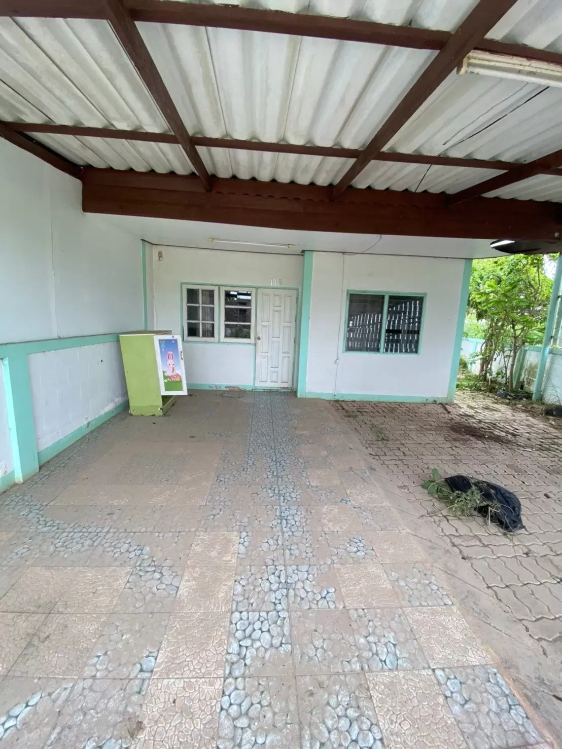 ขายถูก ทาวน์เฮ้าส์ชั้นเดียว 36 ตรว หมู่บ้านสุทธิ์ศักดิ์ ต เชิงเนิน อ เมือง จ ระยอง ขายต่ำกว่าราคาประเมิน 1 แสน ซื้อบ้านมีเงินติดกระเป๋า 