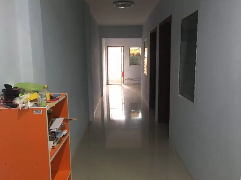 ขายถูก ทาวน์เฮ้าส์ชั้นเดียว 26 ตรว หมู่บ้านเลค เลเจนท์ ต ตะเคียนเตี้ย อ บางละมุง จ ชลบุรี ขายต่ำกว่าราคาประเมิน 1 แสน ซื้อบ้านมีเงินติดกระเป๋า 