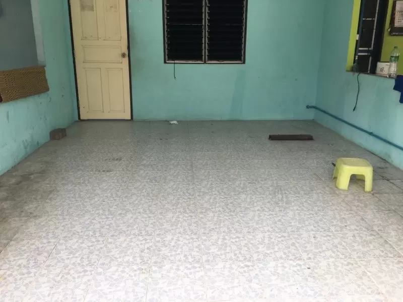 ขายถูก ทาวน์เฮ้าส์ชั้นเดียว 20 ตรว หมู่บ้านตะวัลวิวล์1 ต บ่อวิน อ ศรีราชา จ ชลบุรี ขายต่ำกว่าราคาประเมิน 1 แสน ซื้อบ้านมีเงินติดกระเป๋า 