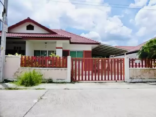 บ้านแฝดชั้นเดียว พื้นที่ 36 3 ตรว หมู่บ้านปภาดา วิลเลจ ต บ้านบึง อ บ้านบึง จ ชลบุรี ขายต่ำกว่าราคาประเมิน 1 แสน ซื้อบ้านมีเงินติดกระเป๋า 