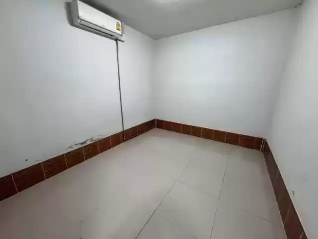 ขายถูก ทาวน์เฮ้าส์ชั้นเดียว หมู่บ้านเทพประทานพร อ บ่อวิน ต ศรีราชา จ ชลบุรี