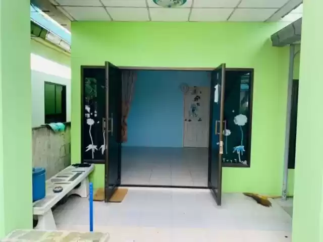 ขายถูก บ้านแฝด 30 ตรว หมู่บ้านตาเสริม ต ละหาร อ ปลวกแดง จ ระยอง ขายต่ำกว่าราคาประเมิน 1 แสน ซื้อบ้านมีเงินติดกระเป๋า 