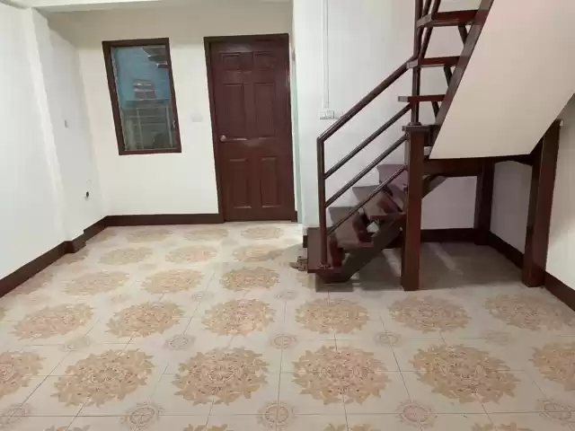 ขายถูก ทาวน์เฮ้าส์สองชั้น 16 ตรว หมู่บ้านเอื้ออาทร น้ำคอก อ เมือง จ ระยอง